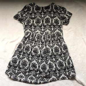 Black and white dress XS